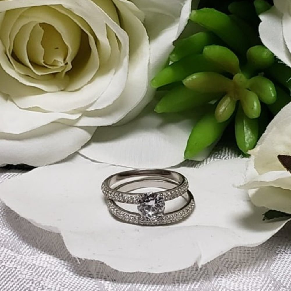 925 Sterling Silver Round Zircon Engagement Rings Set Wedding Rings Set